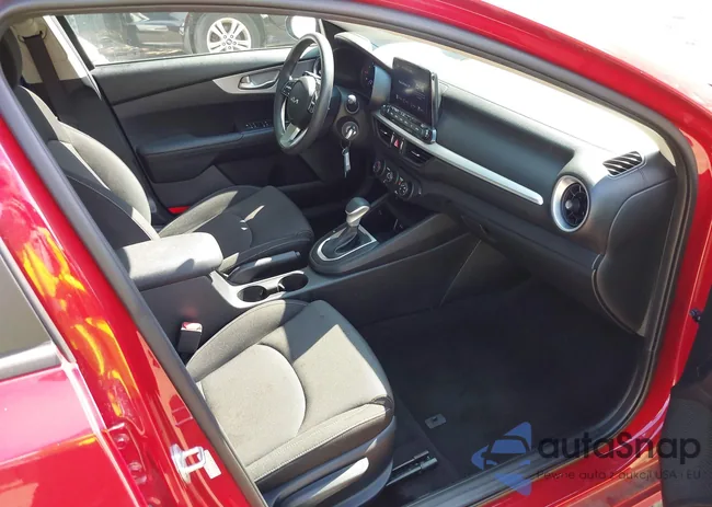 3KPF24AD8RE695765: 42779766