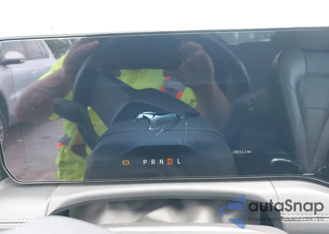 1FAGP8UH8R5129750: 42779808