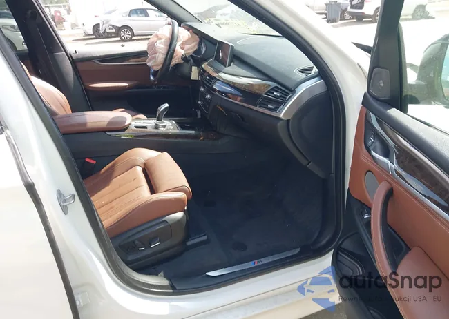 5UXKR0C55JL074776: 42779990