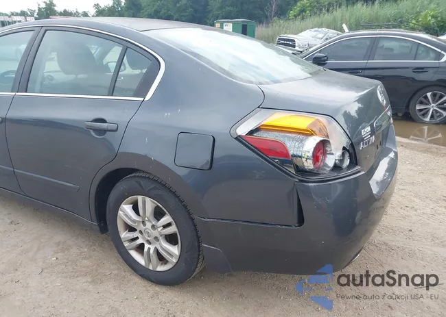 1N4AL2AP5BN450337: 42779997