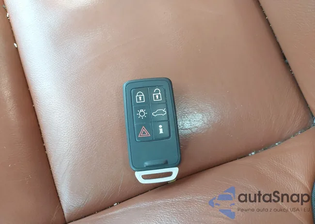 YV1612FS6D1207255: 42781048