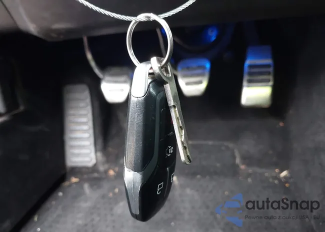 1FA6P8TH1F5307085: 42781145