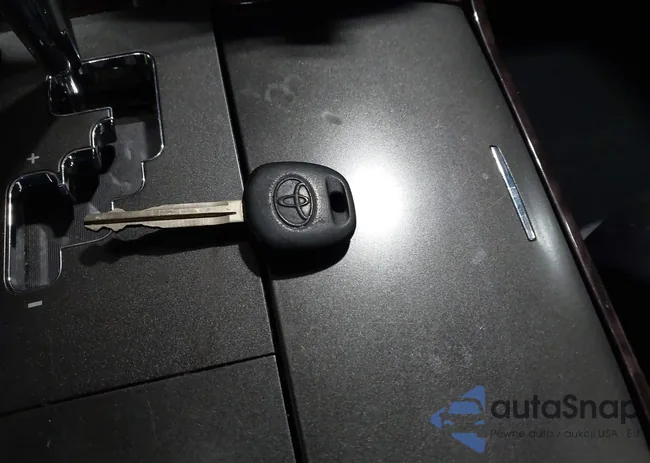 4T1BK3DB6CU450695: 42781261