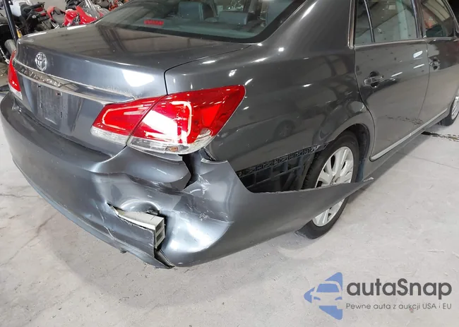 4T1BK3DB6CU450695: 42781261