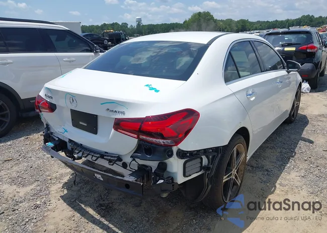 W1K3G4FB4MJ257418: 42781369