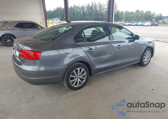 3VWDP7AJXDM350247: 42781571