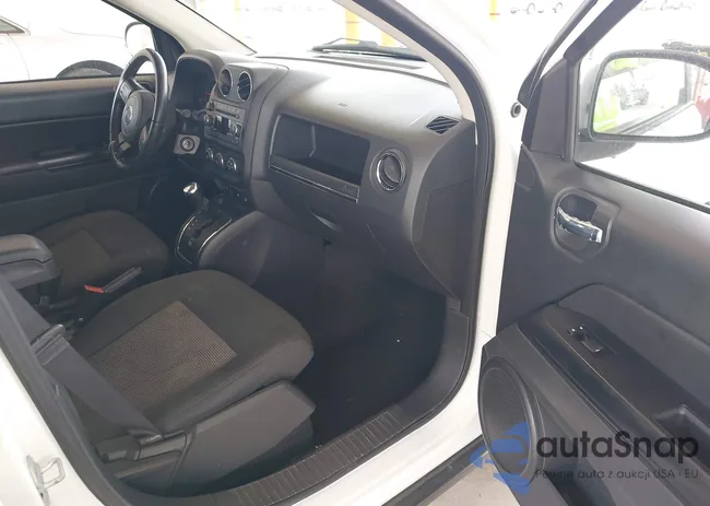 1C4NJCEA5CD719327: 42780964