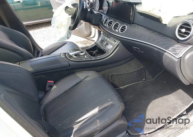 WDDZF4KB0JA429720: 42782009