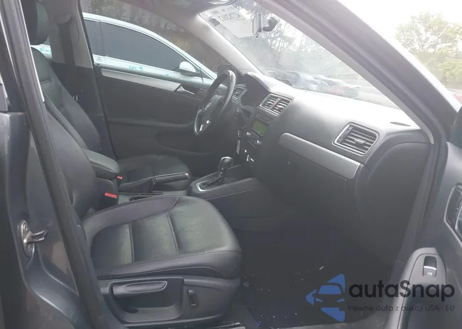 3VWD07AJ6EM353992: 42782012