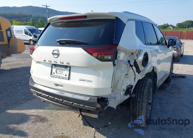 JN8AT3BBXMW206557: 42782083