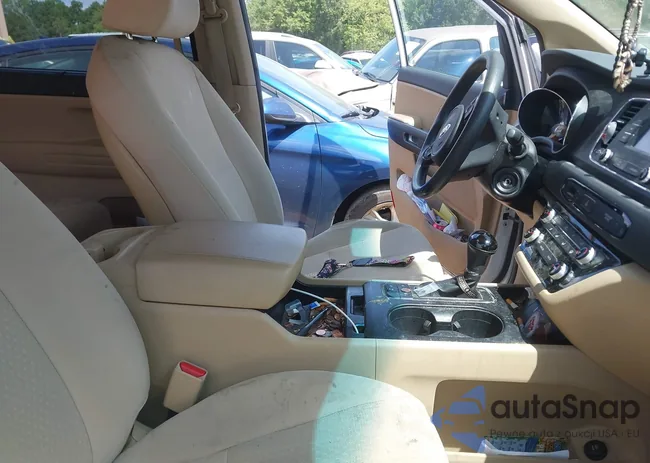 KNDMB5C12G6102890: 42782089