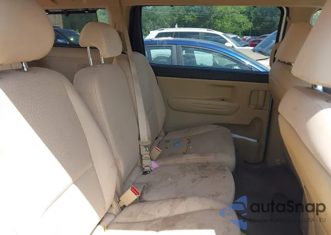 KNDMB5C12G6102890: 42782089