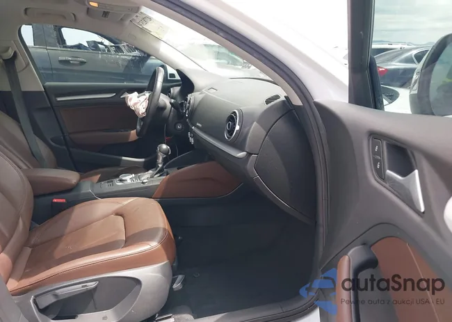 WAUBFGFF5F1104558: 42782370