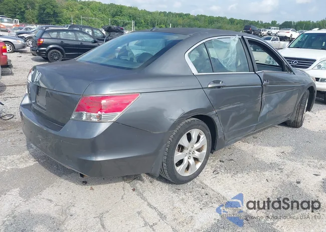 1HGCP26859A018701: 42782518