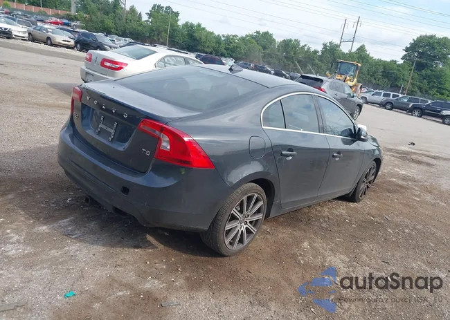 YV126MFB9F1299878: 42781752