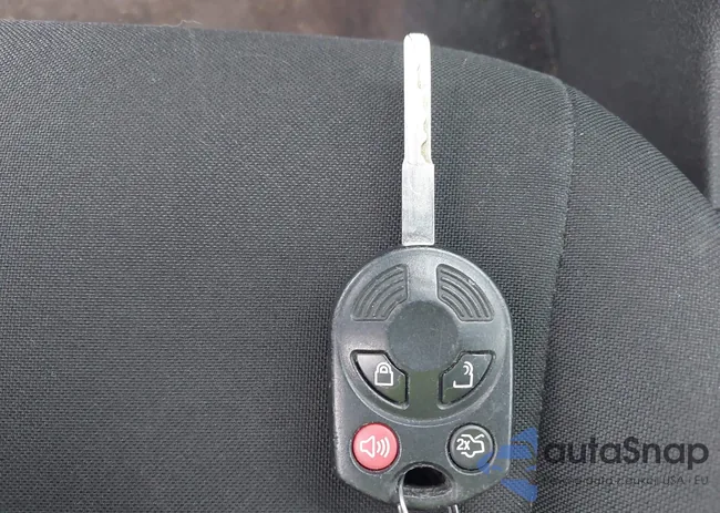 1FADP3F29JL224686: 42783040