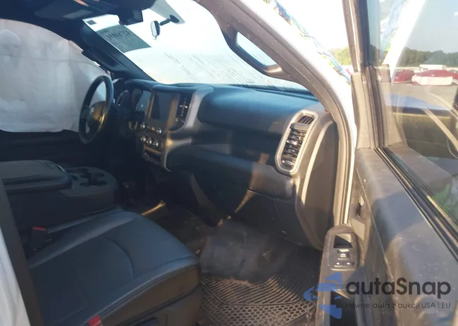 3C6UR5CL1NG367087: 42784031