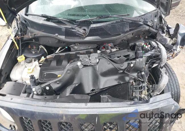 1C4NJRBB7FD239620: 42784048