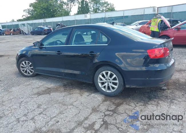 3VWD17AJ0EM400219: 42784250