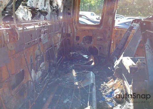 1FT7X3B63FEB76016: 42784367