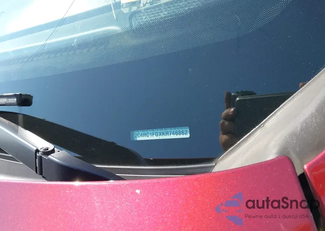 2C4RC1FGXKR746862: 42784385