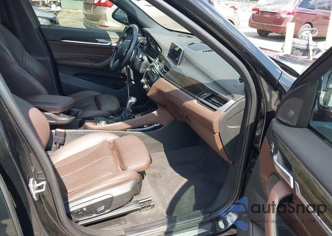 WBXHT3C37GP888431: 42784409