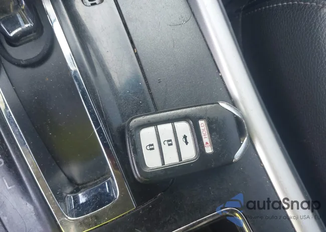 1HGCR2F82DA189702: 42784551