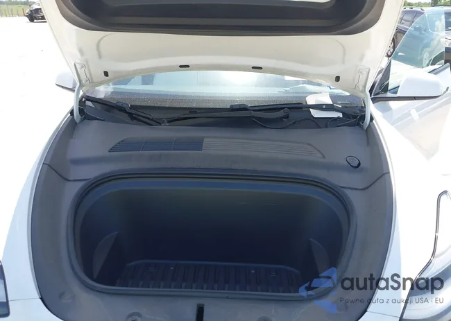 5YJYGDEE1LF044735: 42785275