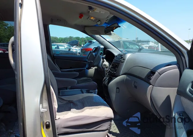 5TDZK23C29S271137: 42784804