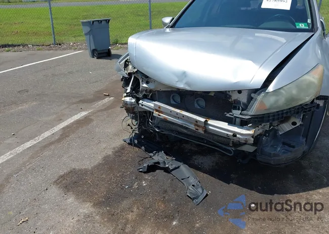 1HGCP36838A051829: 42785992