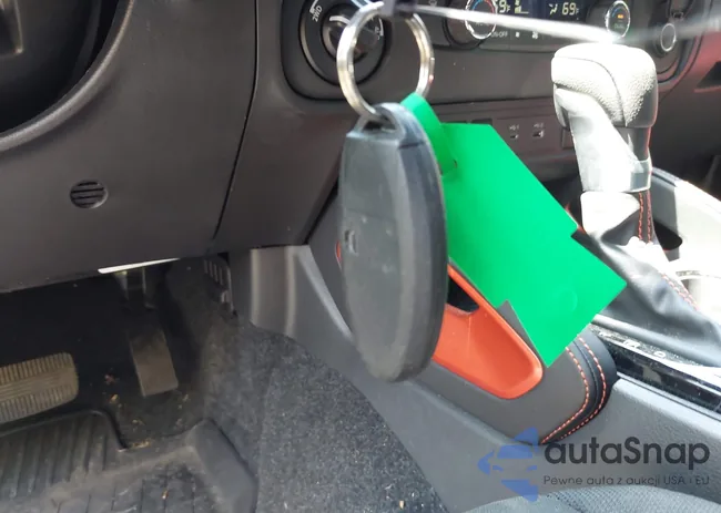 1N6ED1EKXRN663924: 42786098