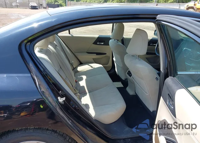 1HGCR2F73FA220837: 42786372