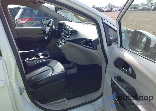 2C4RC1DGXMR546909: 42786400