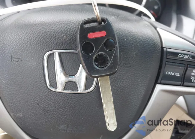 1HGCS22819A002080: 42787045