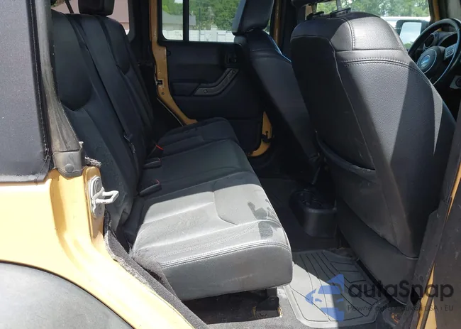 1C4BJWDG4DL662586: 42787134