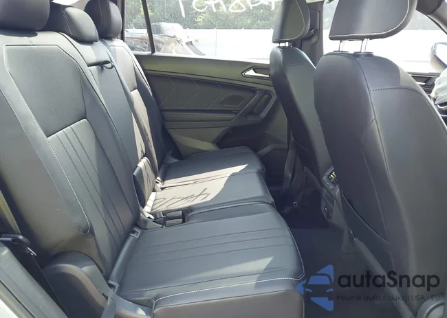 3VVCB7AX2PM055070: 42787459