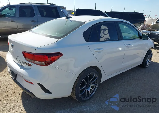 3KPA24AD2ME412182: 42787481