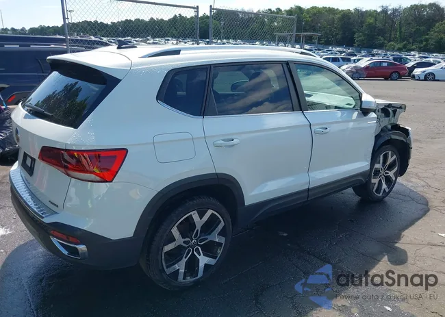 3VV2X7B20NM071068: 42786697