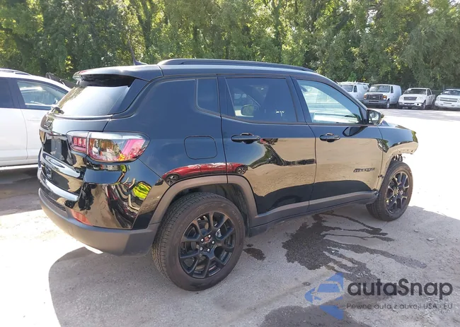 3C4NJDBN4PT513199: 42786774