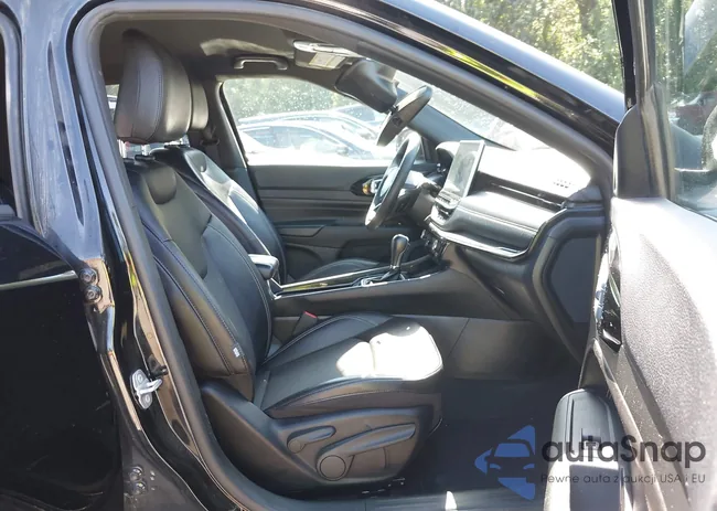 3C4NJDBN4PT513199: 42786774