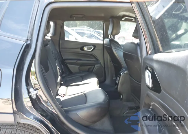 3C4NJDBN4PT513199: 42786774