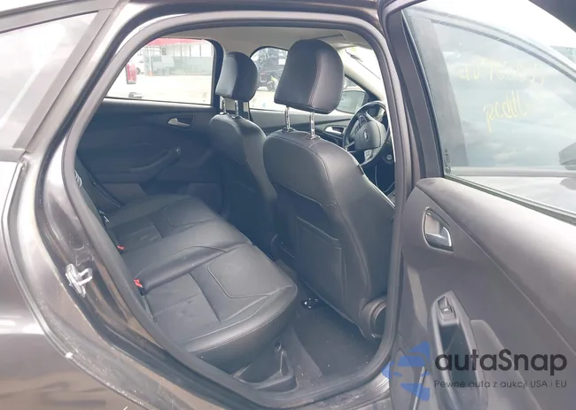 1FADP3F28FL231197: 42788035