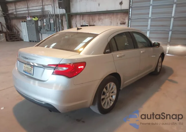 1C3CCBBB4CN144984: 42788294