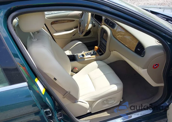 SAJEA01T63FM85274: 42787578