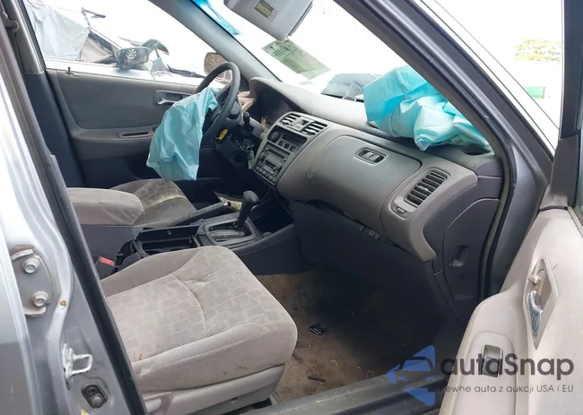 1HGCG56612A049577: 42787776