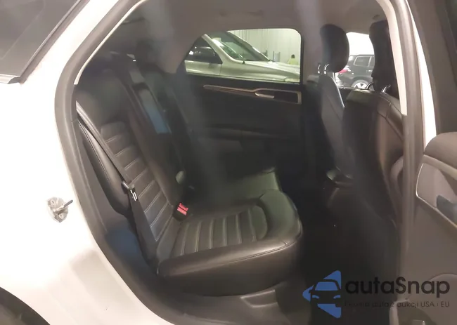 3FA6P0HR5DR350468: 42789077