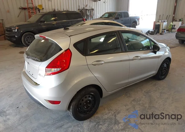 3FADP4EJ8BM165967: 42789161