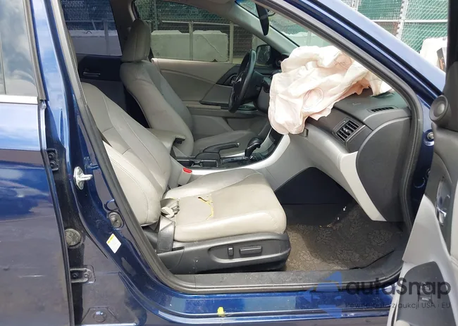 1HGCR3F88DA031399: 42788591