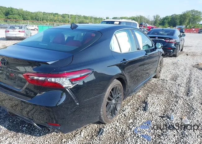 4T1K61AK4RU846646: 42788667