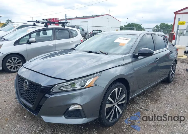 1N4BL4CW1LC141854: 42788689